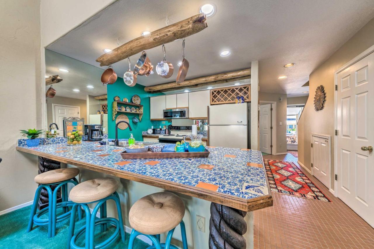 Eclectic Home With Deck 4 Miles To Ski Cloudcroft! Extérieur photo