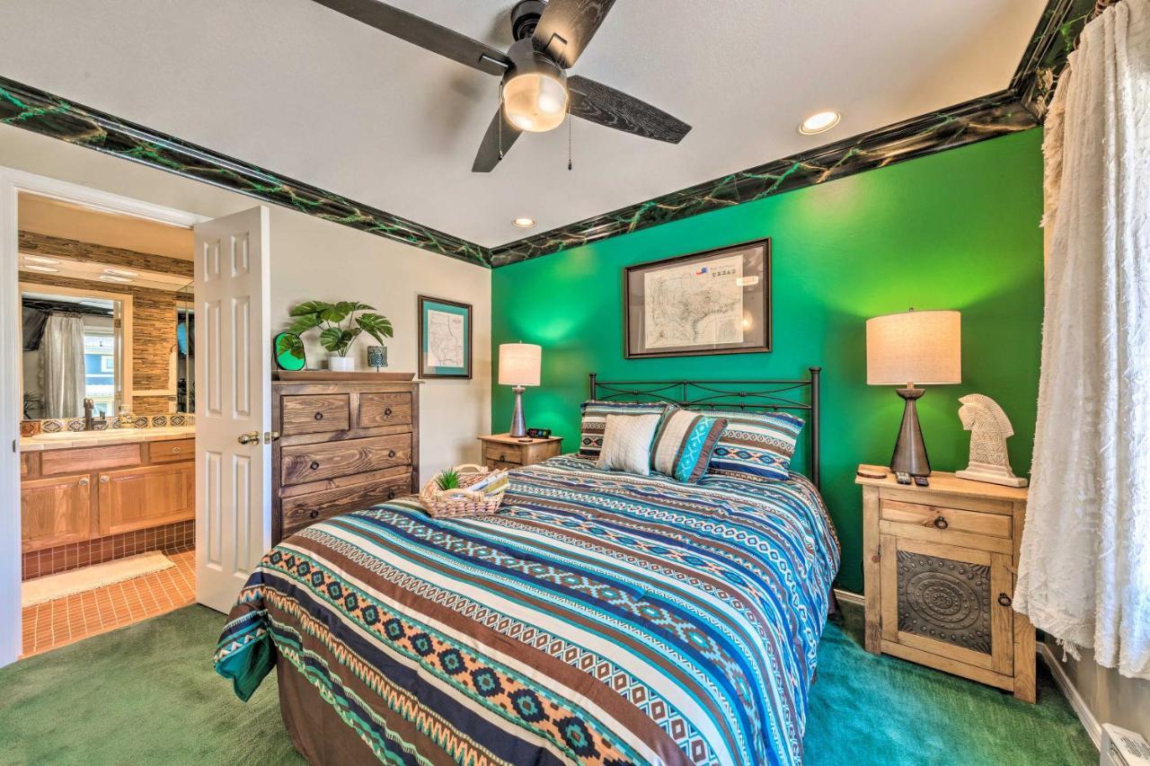 Eclectic Home With Deck 4 Miles To Ski Cloudcroft! Extérieur photo