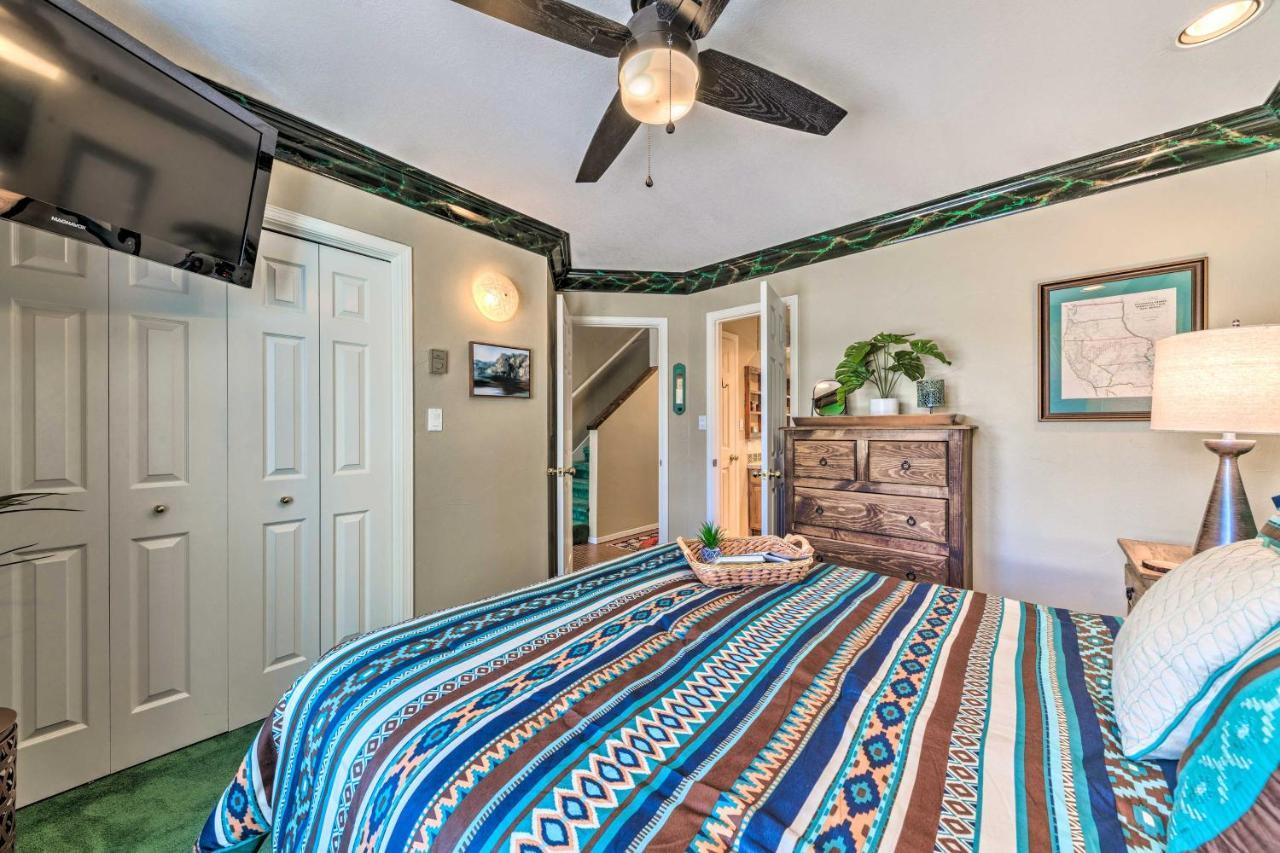 Eclectic Home With Deck 4 Miles To Ski Cloudcroft! Extérieur photo